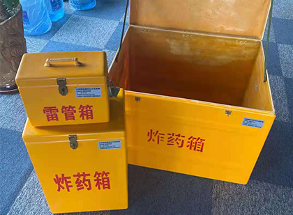 修武玻璃雷管箱生产标准全解析：安全、性能与合规的基石